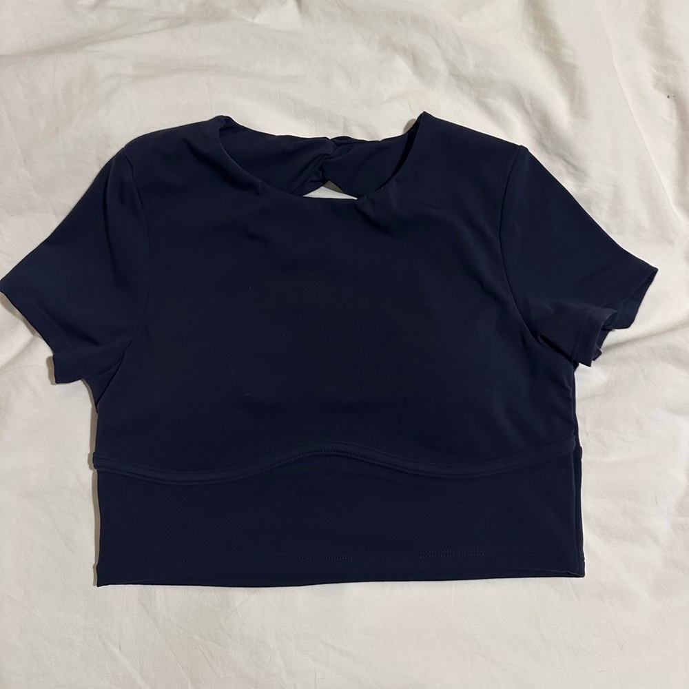 Kamo Fitness backless cropped top with removable pads